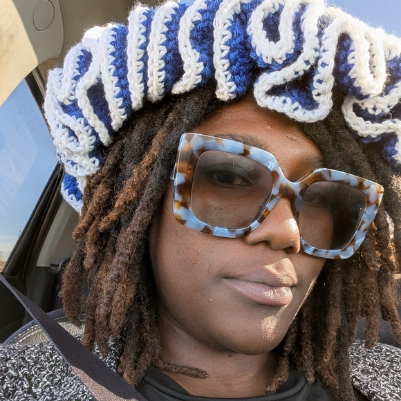 Crochet Ruffled Crown - Picture 4 of 4